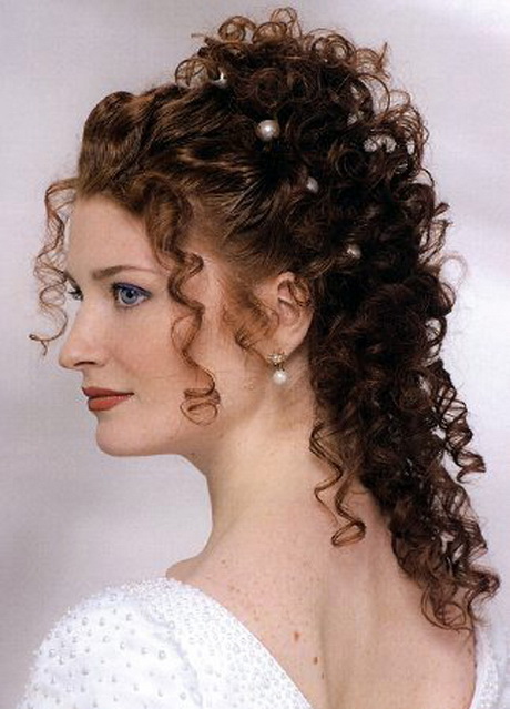 acconciature-capelli-ricci-e-lunghi-90-17 Hairstyles curly hair and long